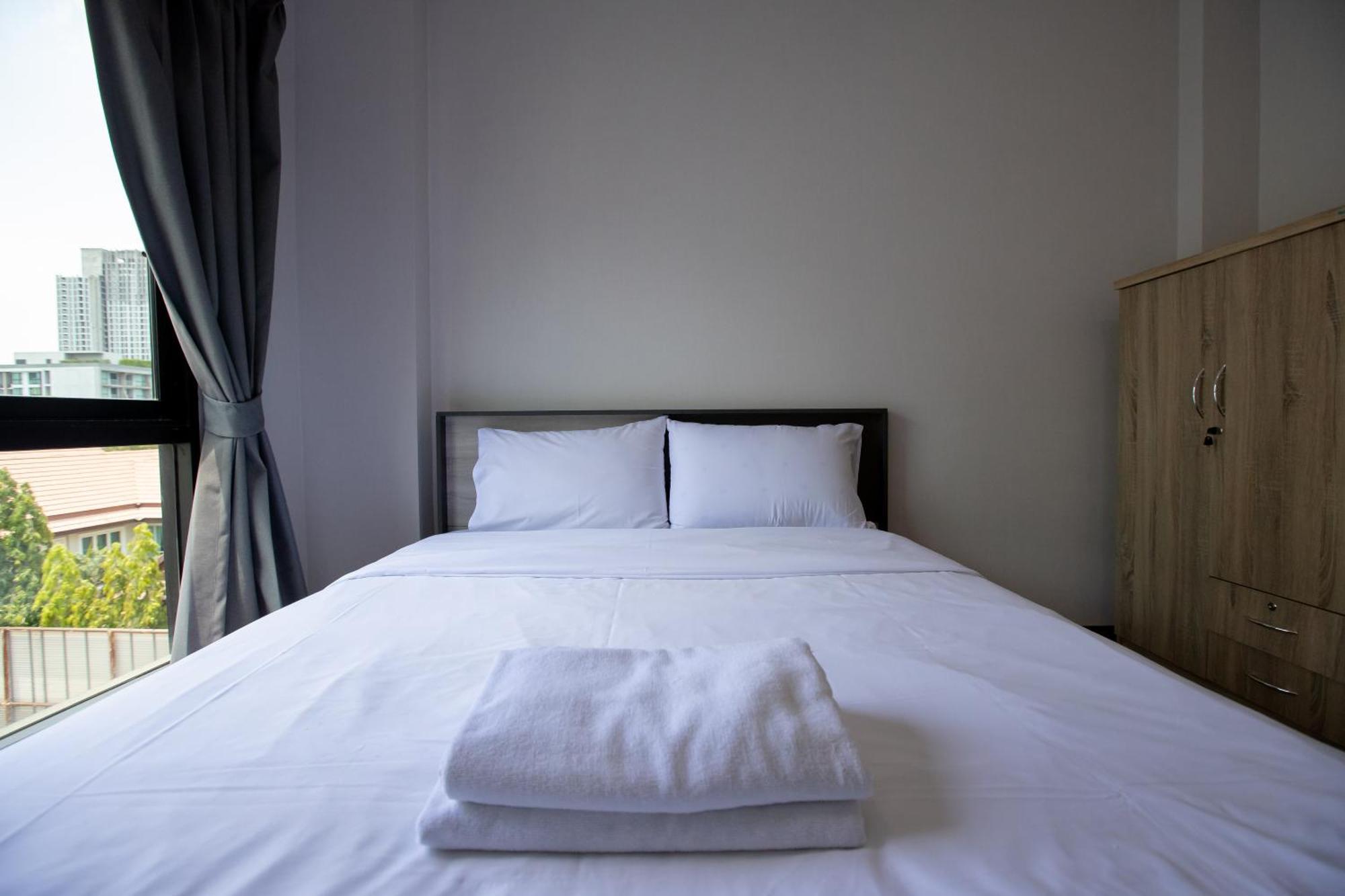 Room 36 Service Apartment Bangkok Kültér fotó