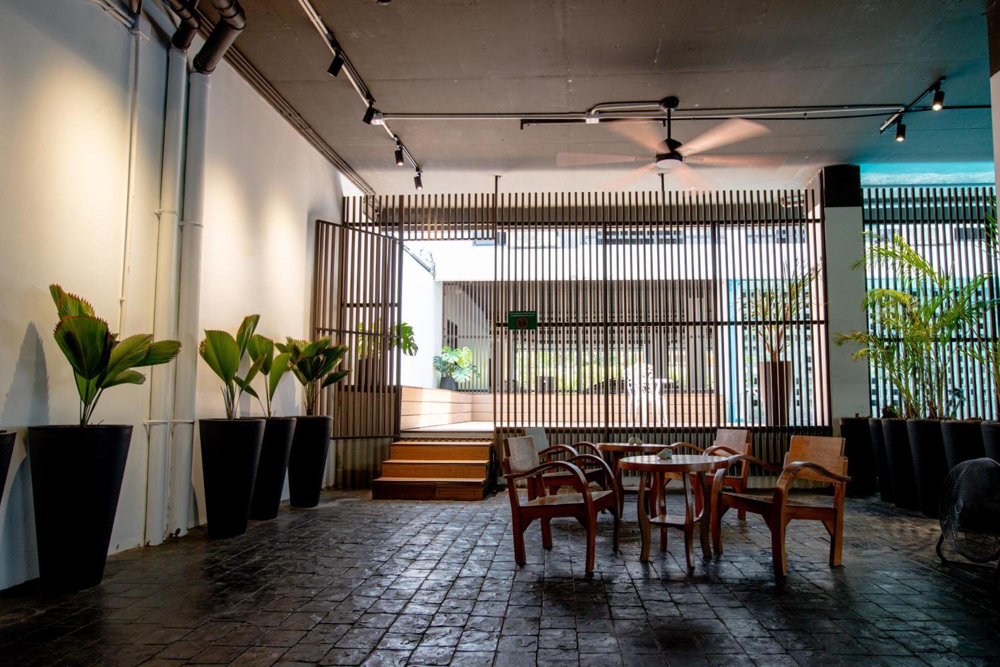 Room 36 Service Apartment Bangkok Kültér fotó