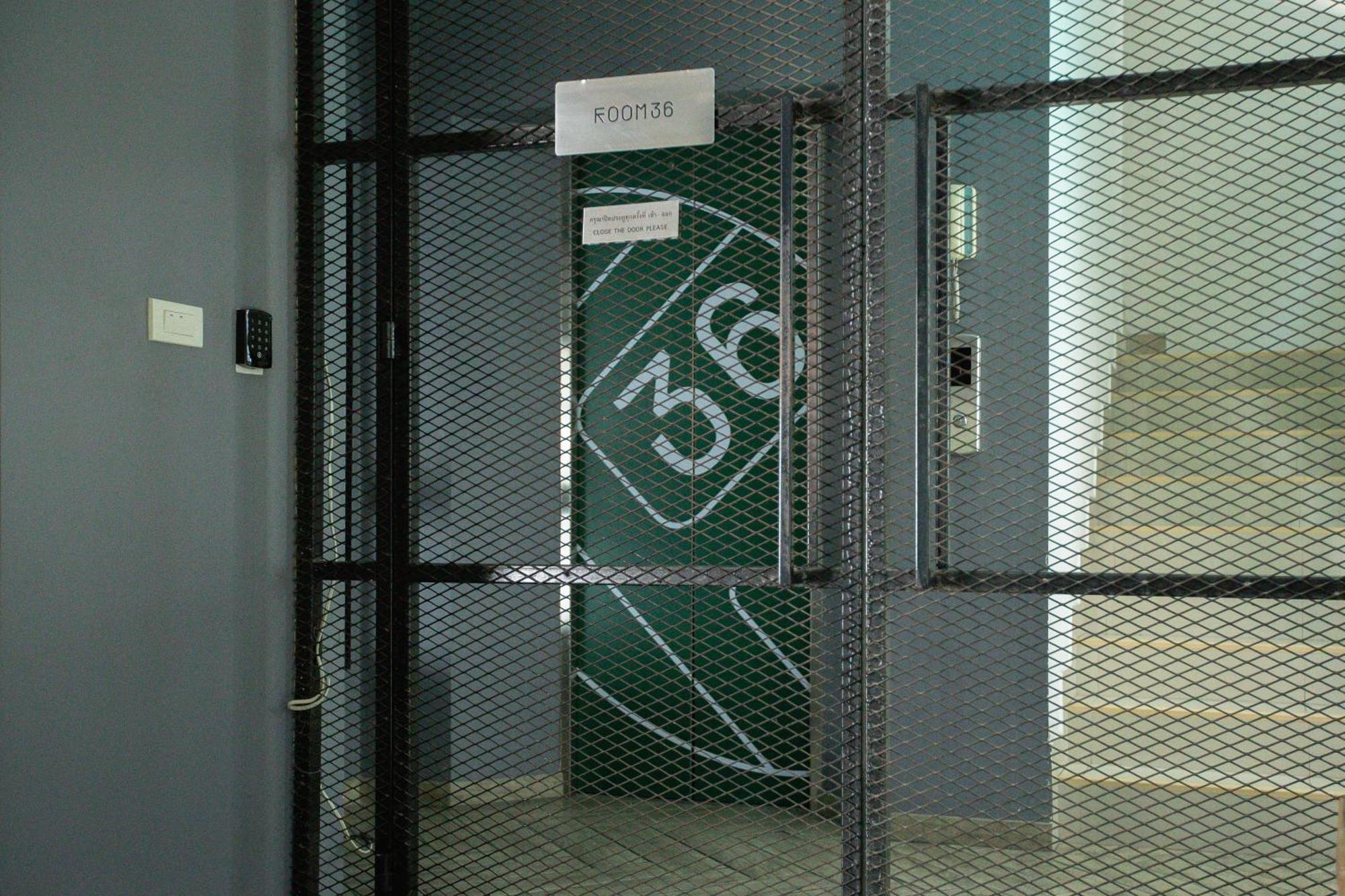 Room 36 Service Apartment Bangkok Kültér fotó